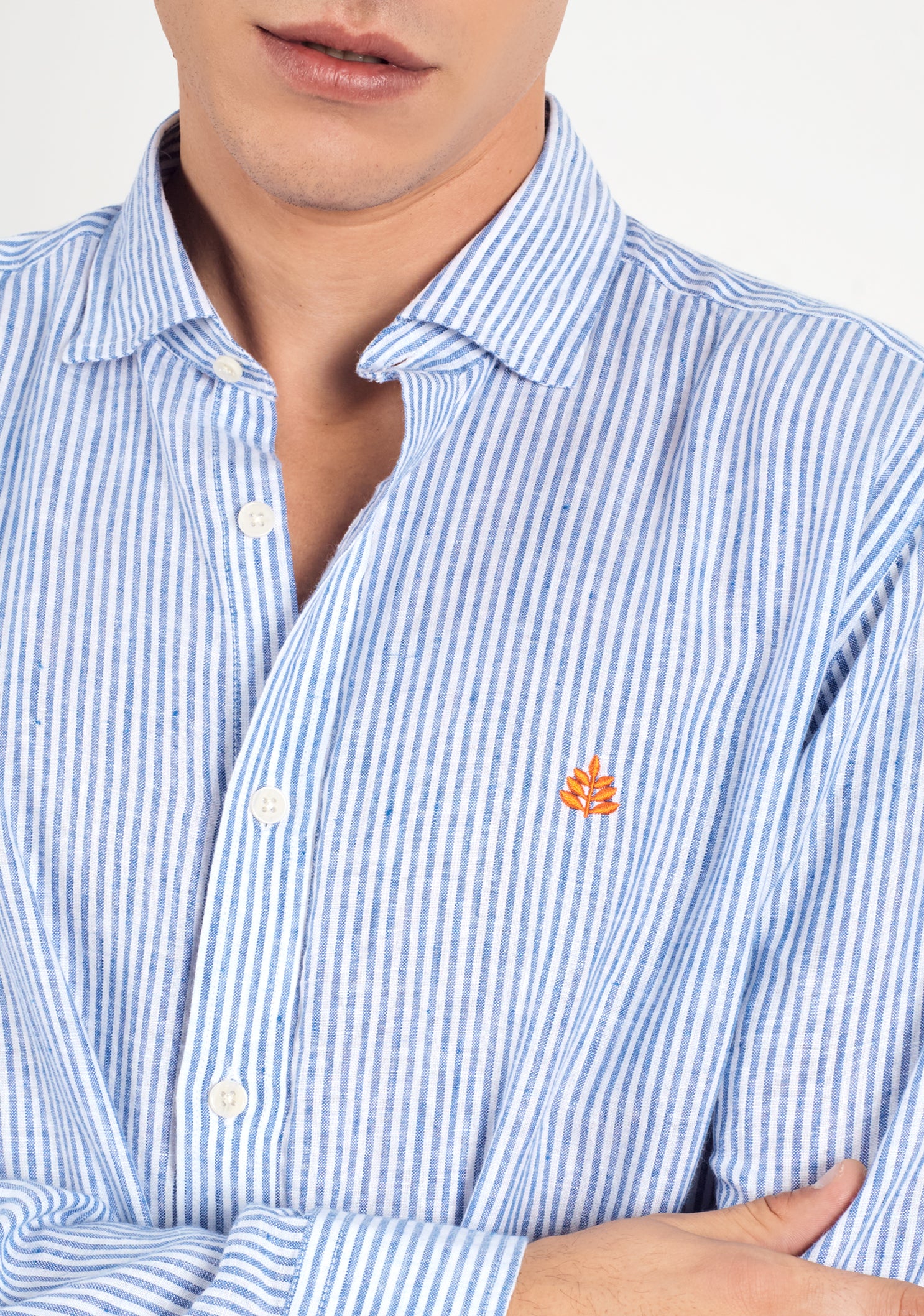 Camisa Lino Cuello Frances Rayas Medias Azul - Blanco