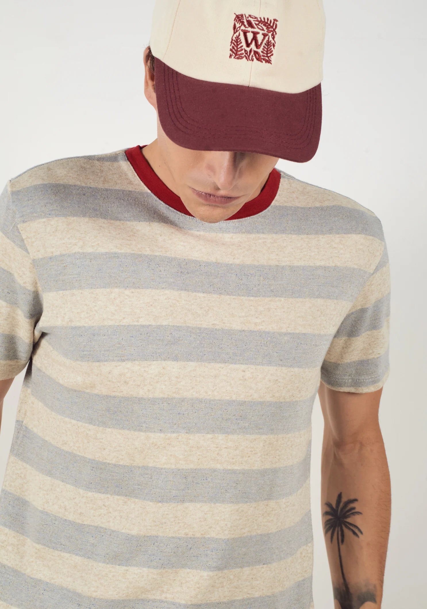Playera Boyd Rayas Azul - Beige
