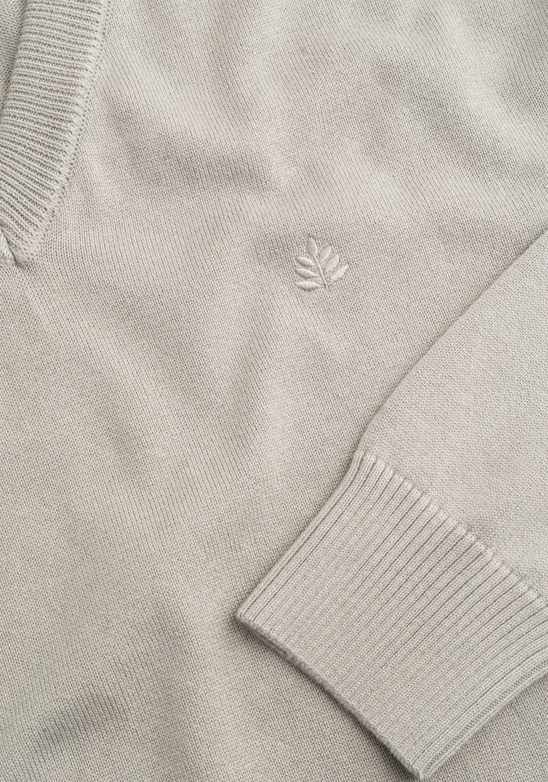 Sweater H Newark Cuello V Gris Osc